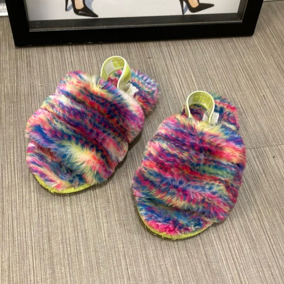 UGG Other - UGG Fluff Yeah Pixelate Sandals· Toddlers/Girls Size 10 S/N 1129072T